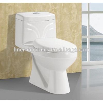 China Bathroom Ceramic Sanitary Vacuum Toilet One piece Toilet